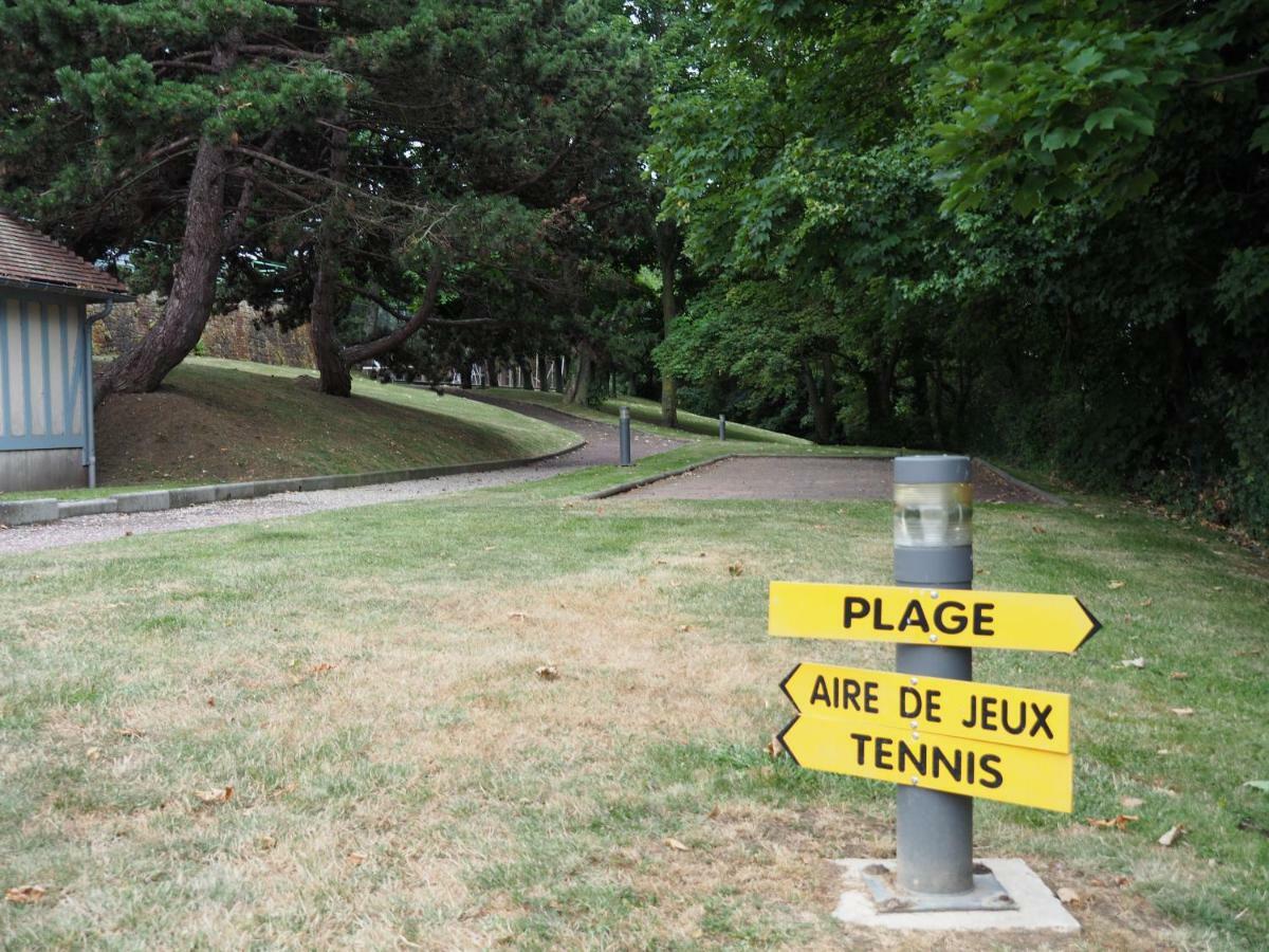 Residence "Les Tamaris" Trouville-sur-Mer Eksteriør billede